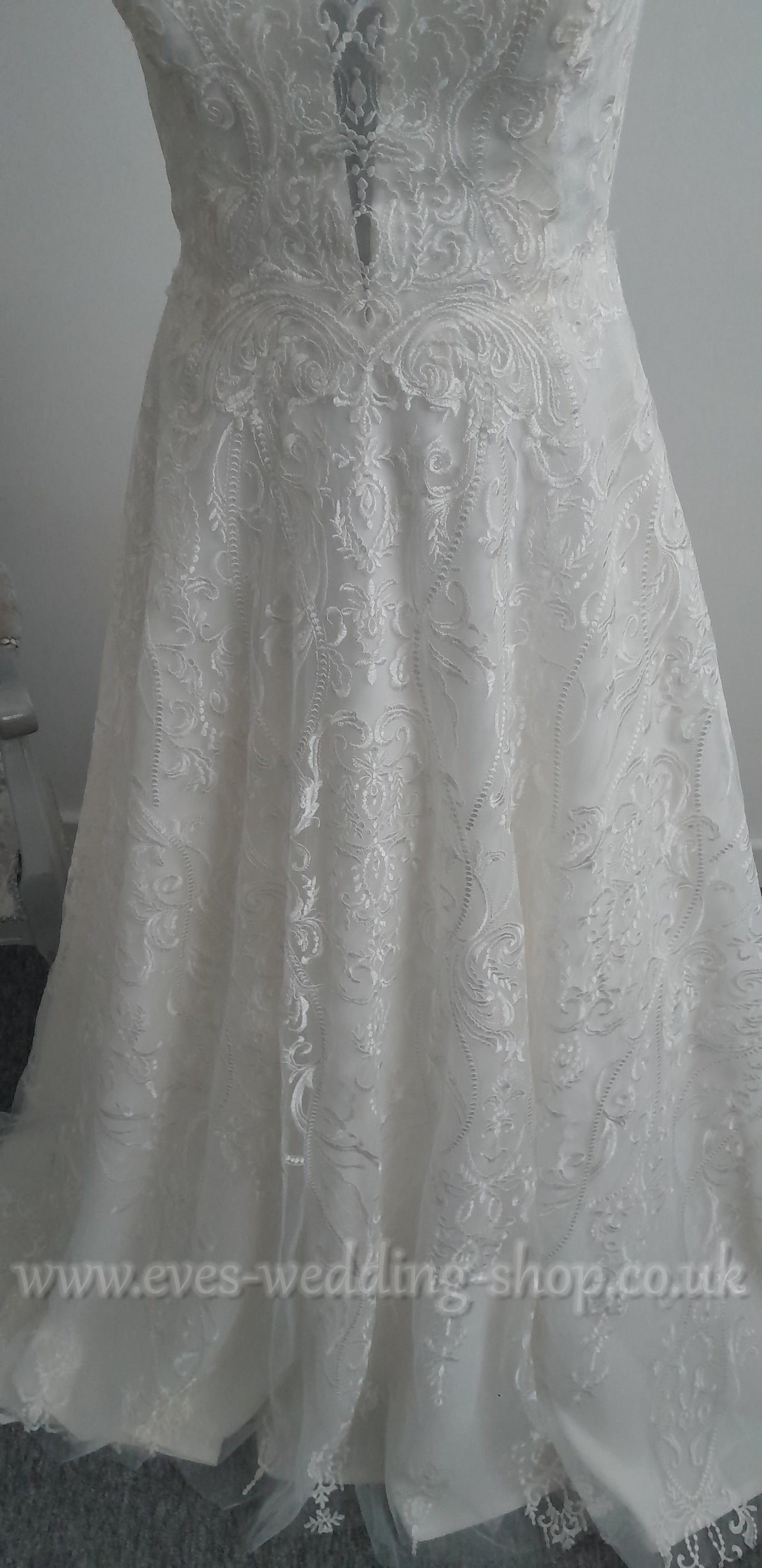 White Rose Ivory A line wedding dress UK 14