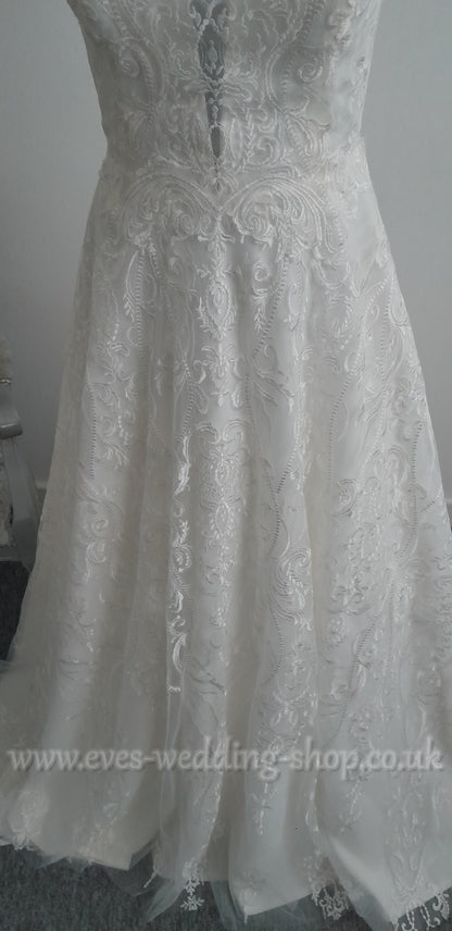 White Rose Ivory A line wedding dress UK 14