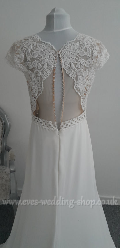 Tres Chic ivory nude crepe wedding dress UK 14