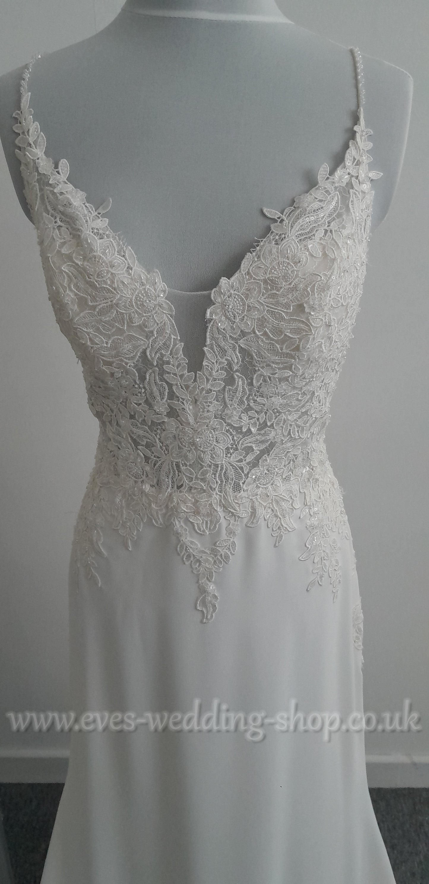 Romantica ivory crepe wedding dress UK12