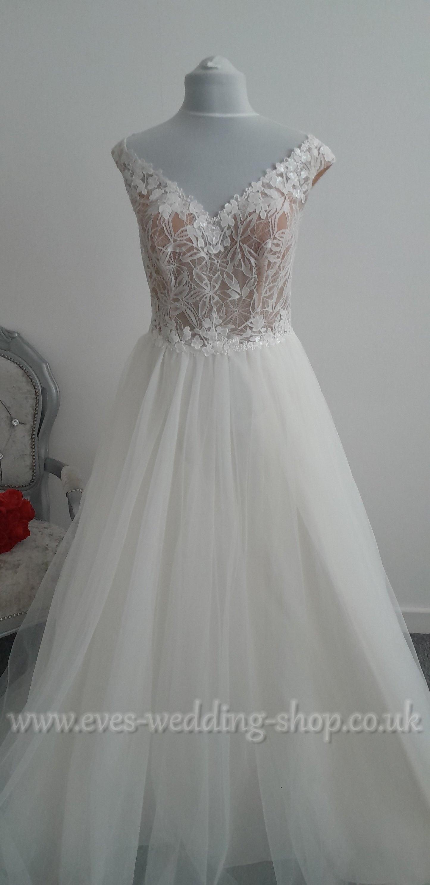 Tres Chic ivory nude tulle wedding dress UK 14