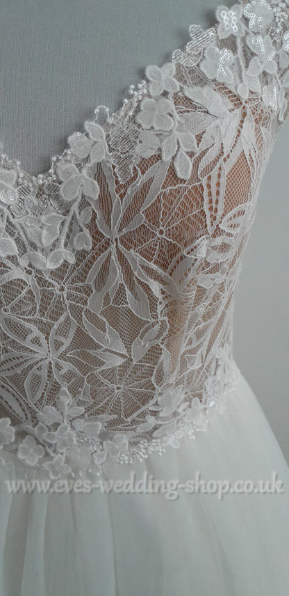 Tres Chic ivory nude tulle wedding dress UK 14