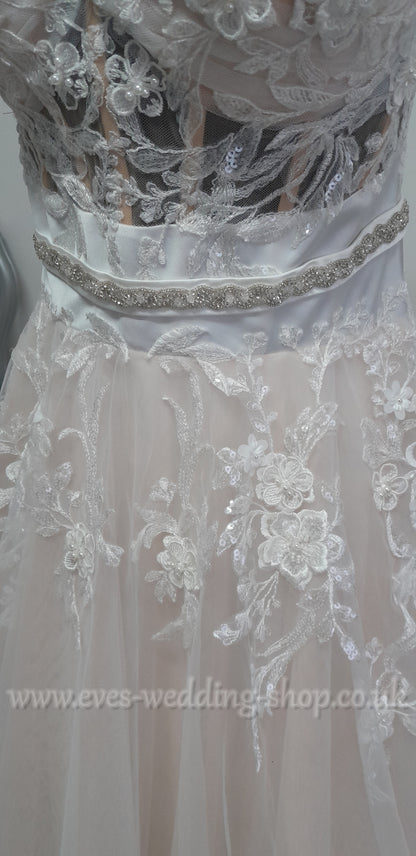 Tina Valerdi powder rose colour wedding dress EU42, UK 14