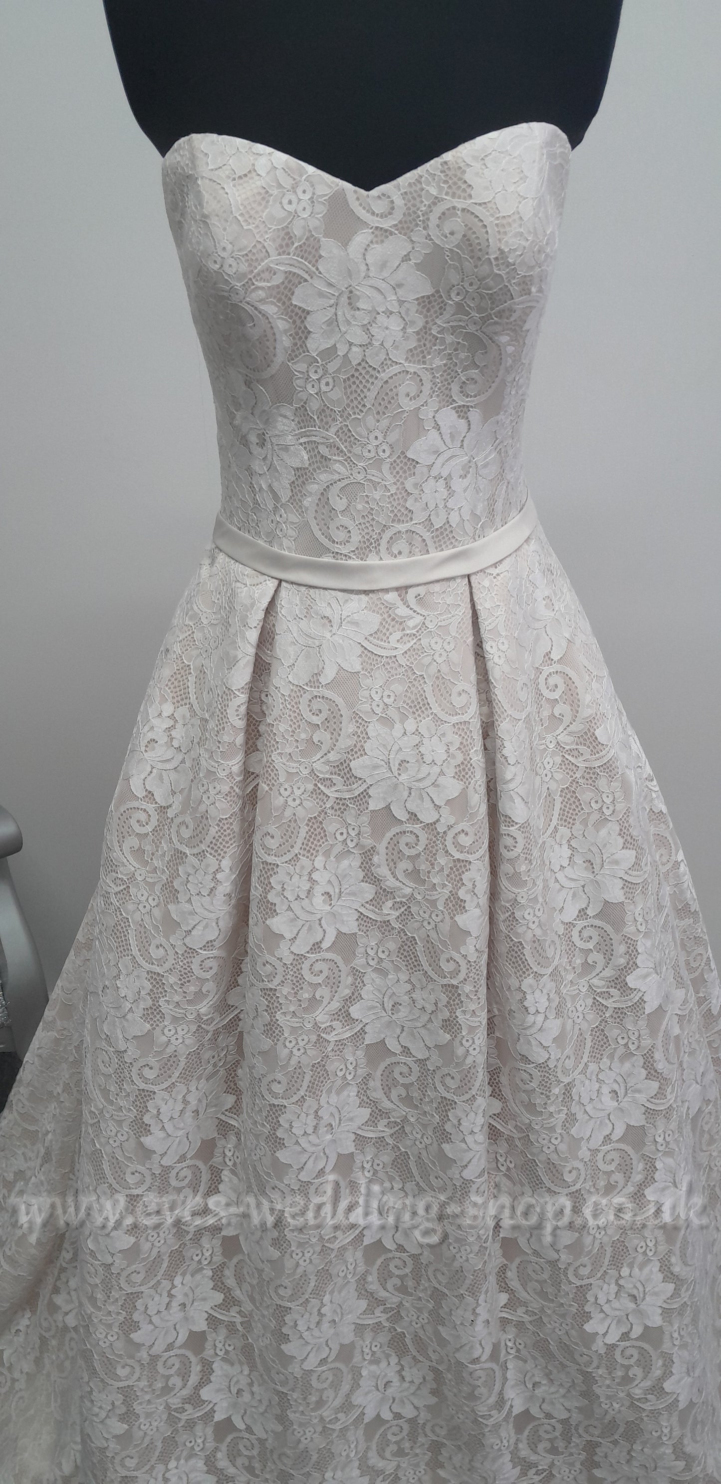 Kenneth Winston champagne ivory lace wedding dress UK 10 - with pockets