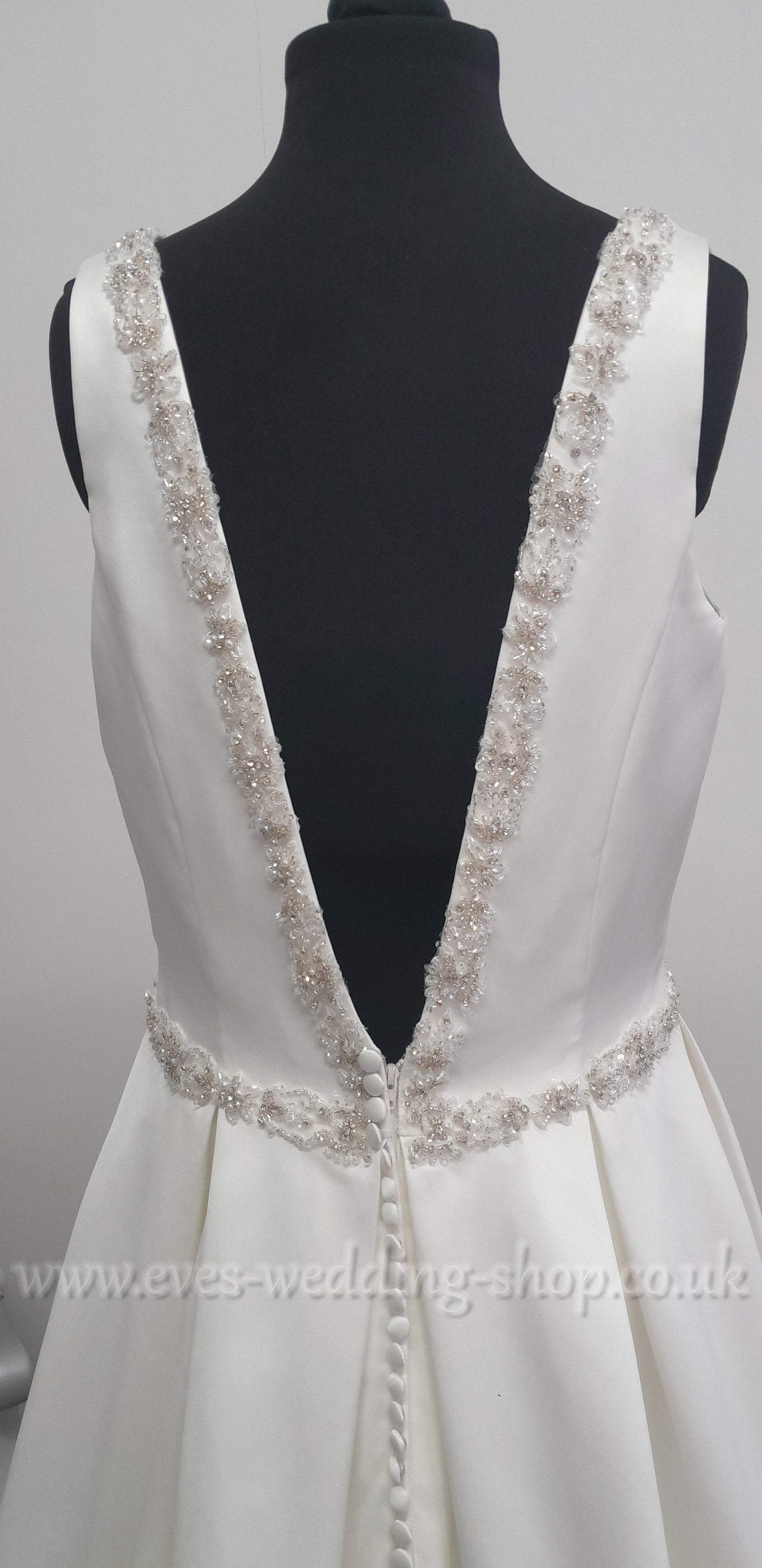Venus ivory V-neck wedding dress UK 14