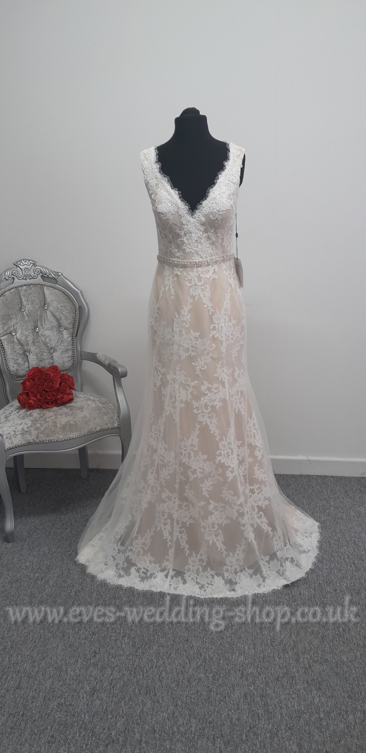 Destination Romance DR247 wedding dress UK 10