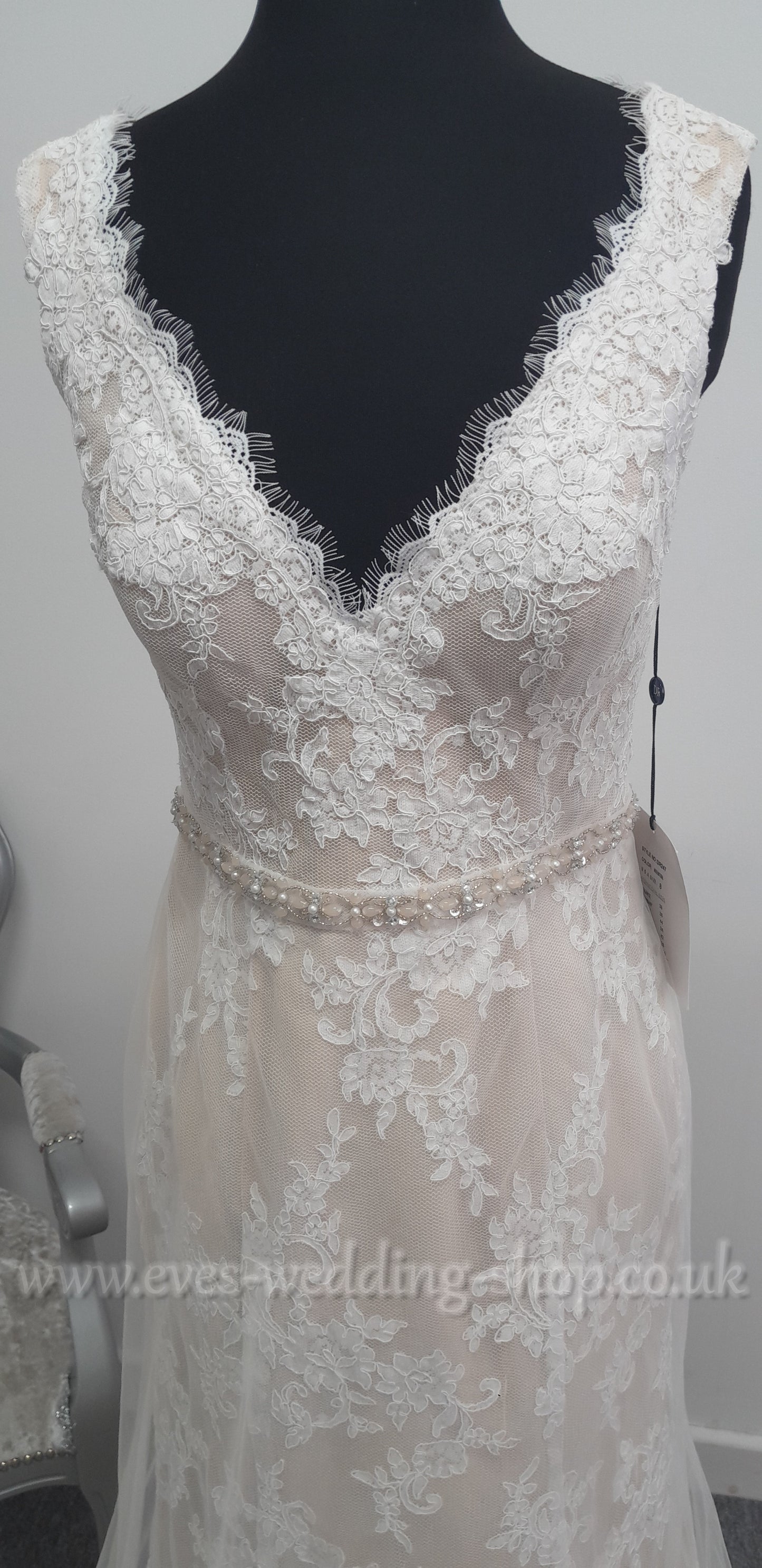 Destination Romance DR247 wedding dress UK 10