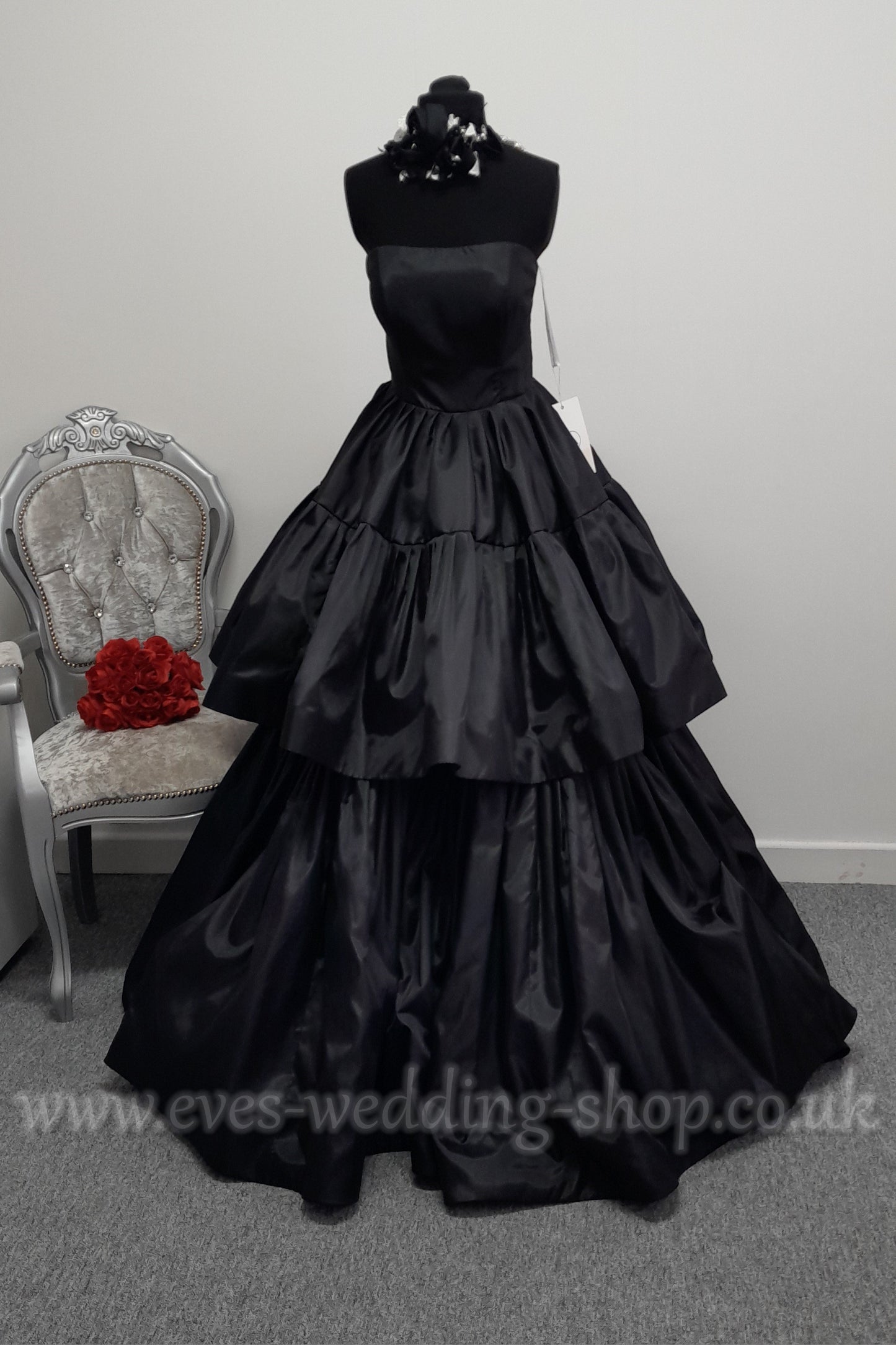 Ariamo black 2 in 1 short/long wedding dress UK 10-12 , EU 42
