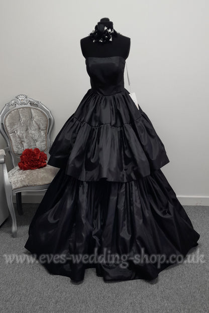 Ariamo black 2 in 1 short/long wedding dress UK 10-12 , EU 42