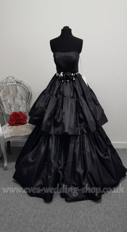Ariamo black 2 in 1 short/long wedding dress UK 10-12 , EU 42