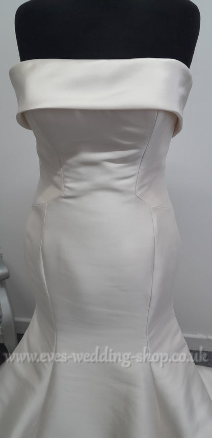 Maggie Sottero mikado satin light champagne wedding dress UK 16