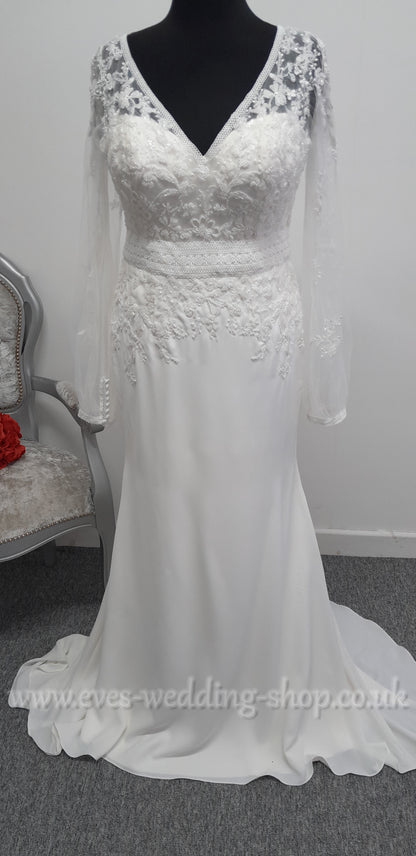 Rebecca Ingram crepe  ivory wedding dress with sleeves UK 16