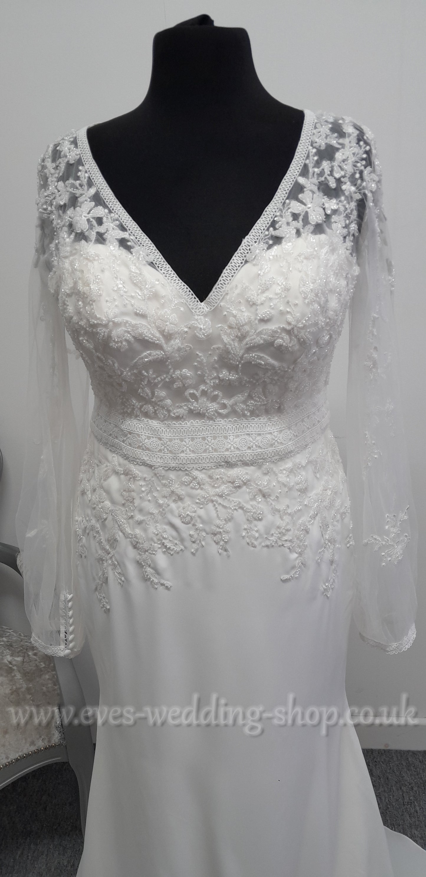 Rebecca Ingram crepe  ivory wedding dress with sleeves UK 16