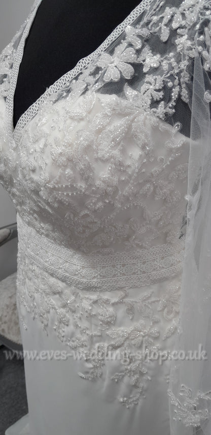 Rebecca Ingram crepe  ivory wedding dress with sleeves UK 16