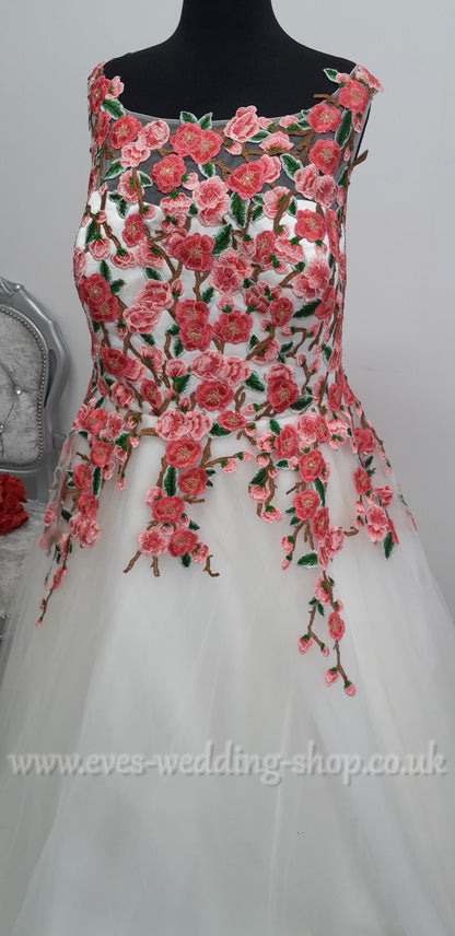 House of Mooshki ivory wedding dress UK size 32