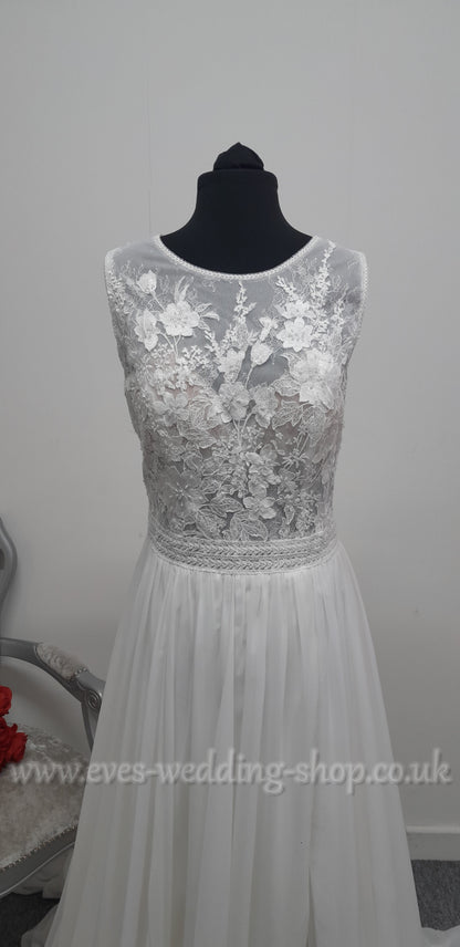 Romantica ivory chiffon wedding dress with slit UK 14