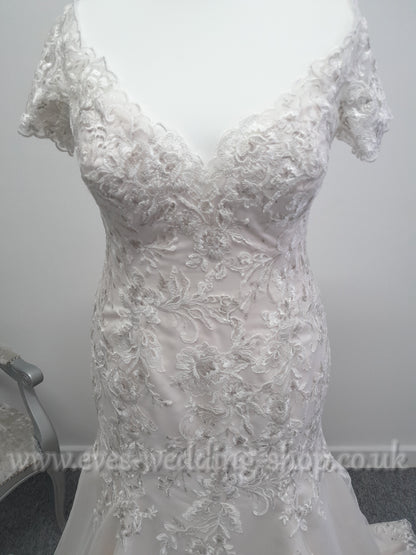 White Rose Aubrey ivory/nude wedding dress UK 20