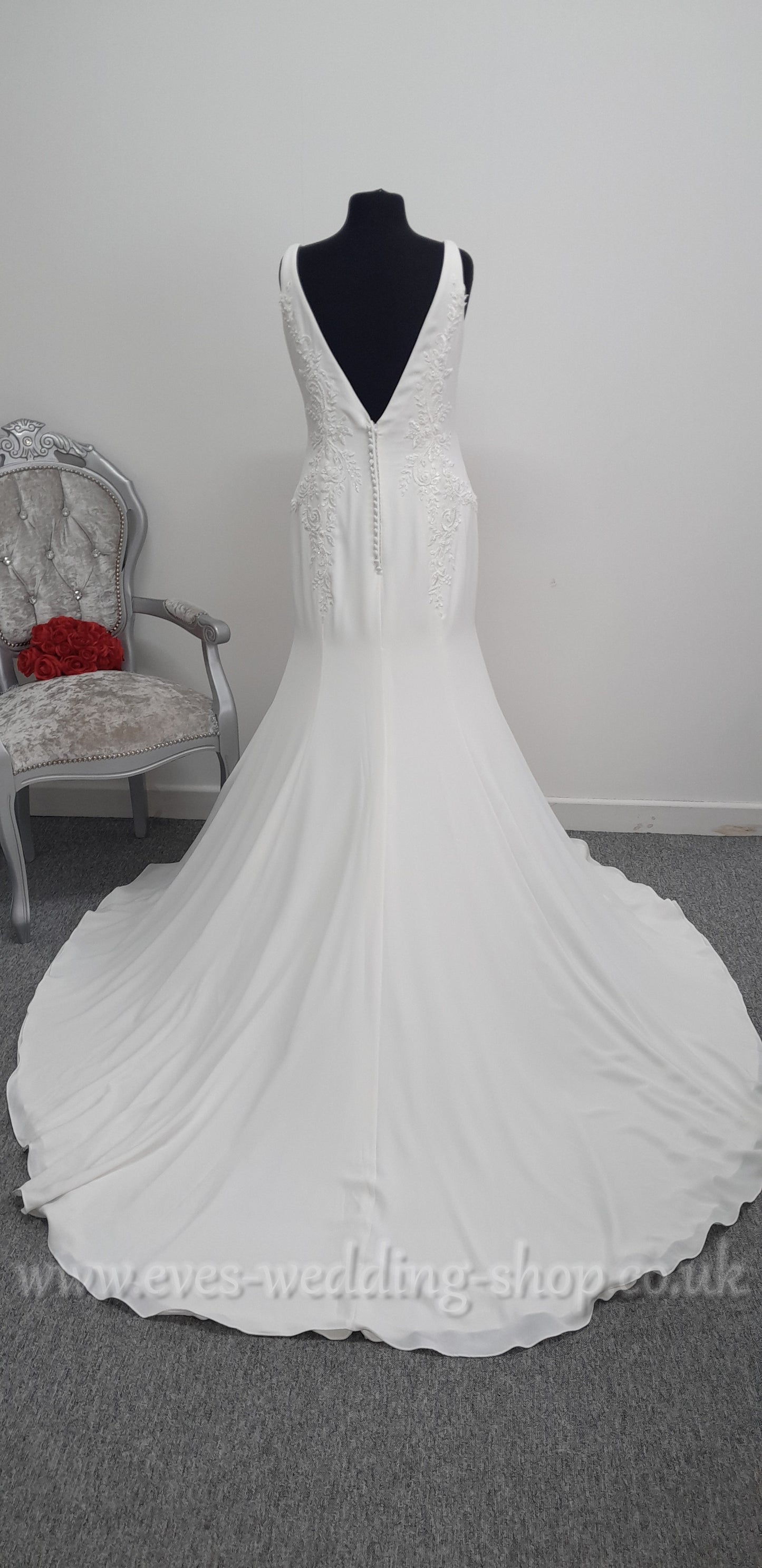 Maggie Sottero ''Adrianna'' ivory crepe wedding dress UK 18