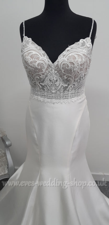 Rebecca Ingram wedding dress UK 14