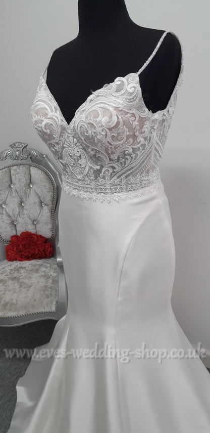 Rebecca Ingram wedding dress UK 14