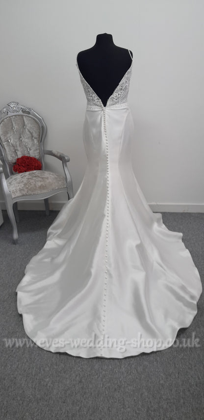 Rebecca Ingram wedding dress UK 14