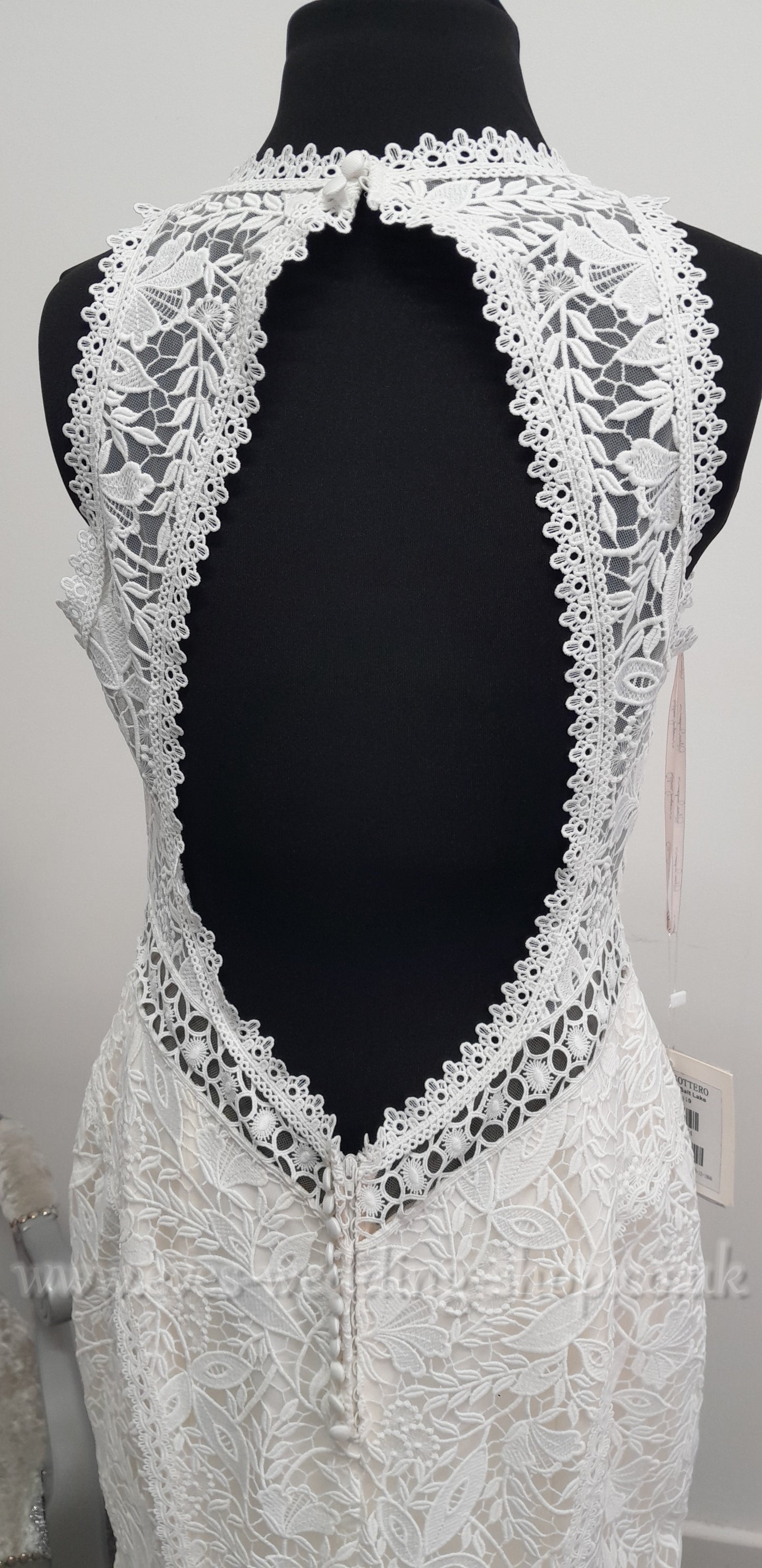 Rebecca Ingram ''Belinda'' by Maggie Sottero wedding dress UK 14