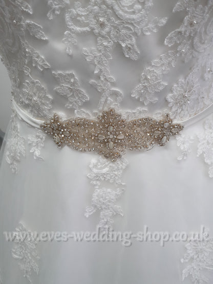 Eternity bride D5633 ivory wedding dress UK 24