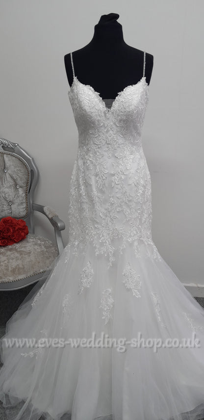 Rebecca Ingram ivory wedding dress UK 12