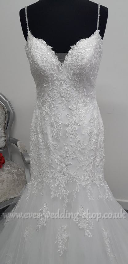 Rebecca Ingram ivory wedding dress UK 12