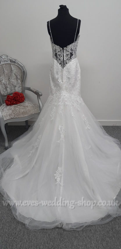 Rebecca Ingram ivory wedding dress UK 12