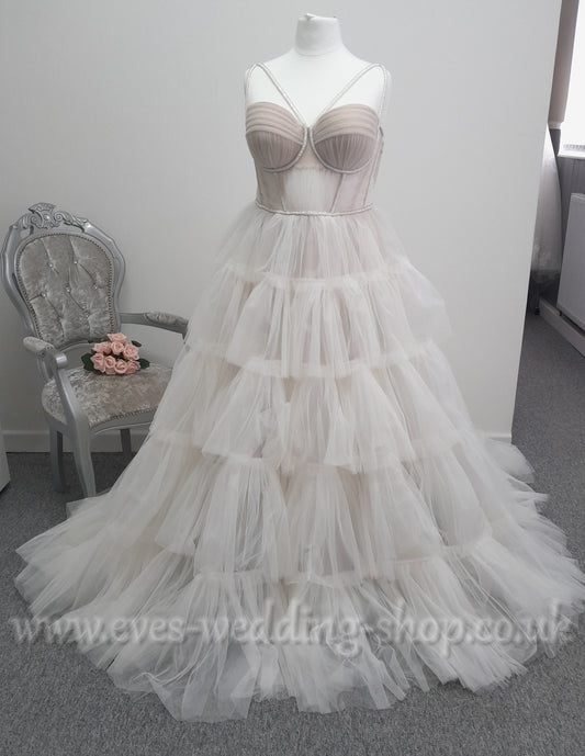 Blamo Biamo ''Liam''  ivory /almond wedding dress UK 20