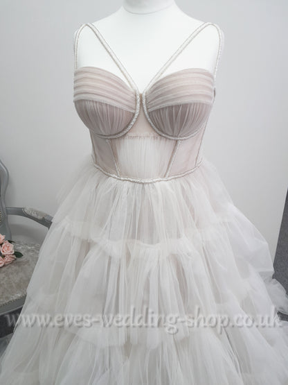 Blamo Biamo ''Liam''  ivory /almond wedding dress UK 20