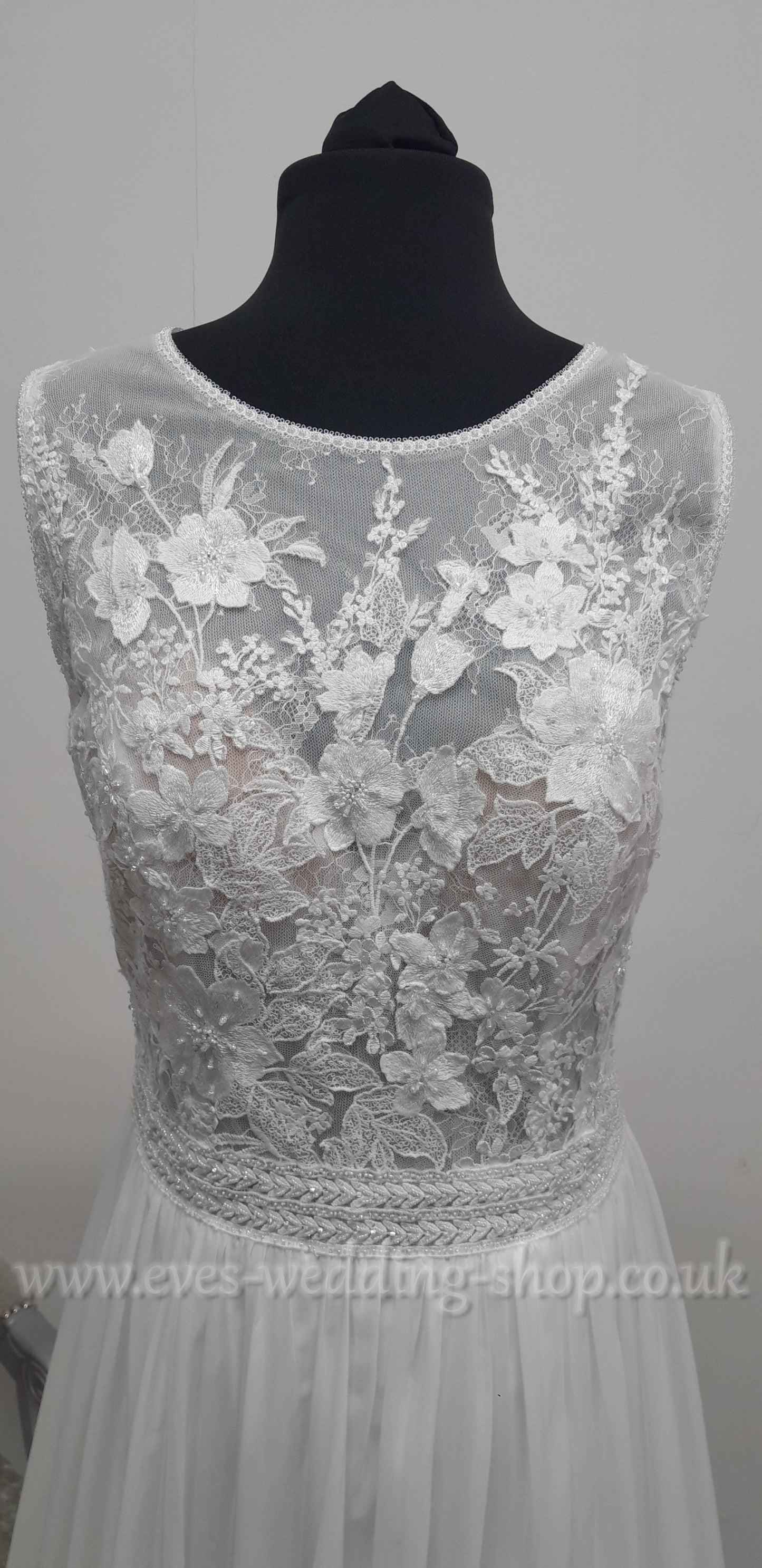 Romantica ivory chiffon wedding dress with slit UK 14