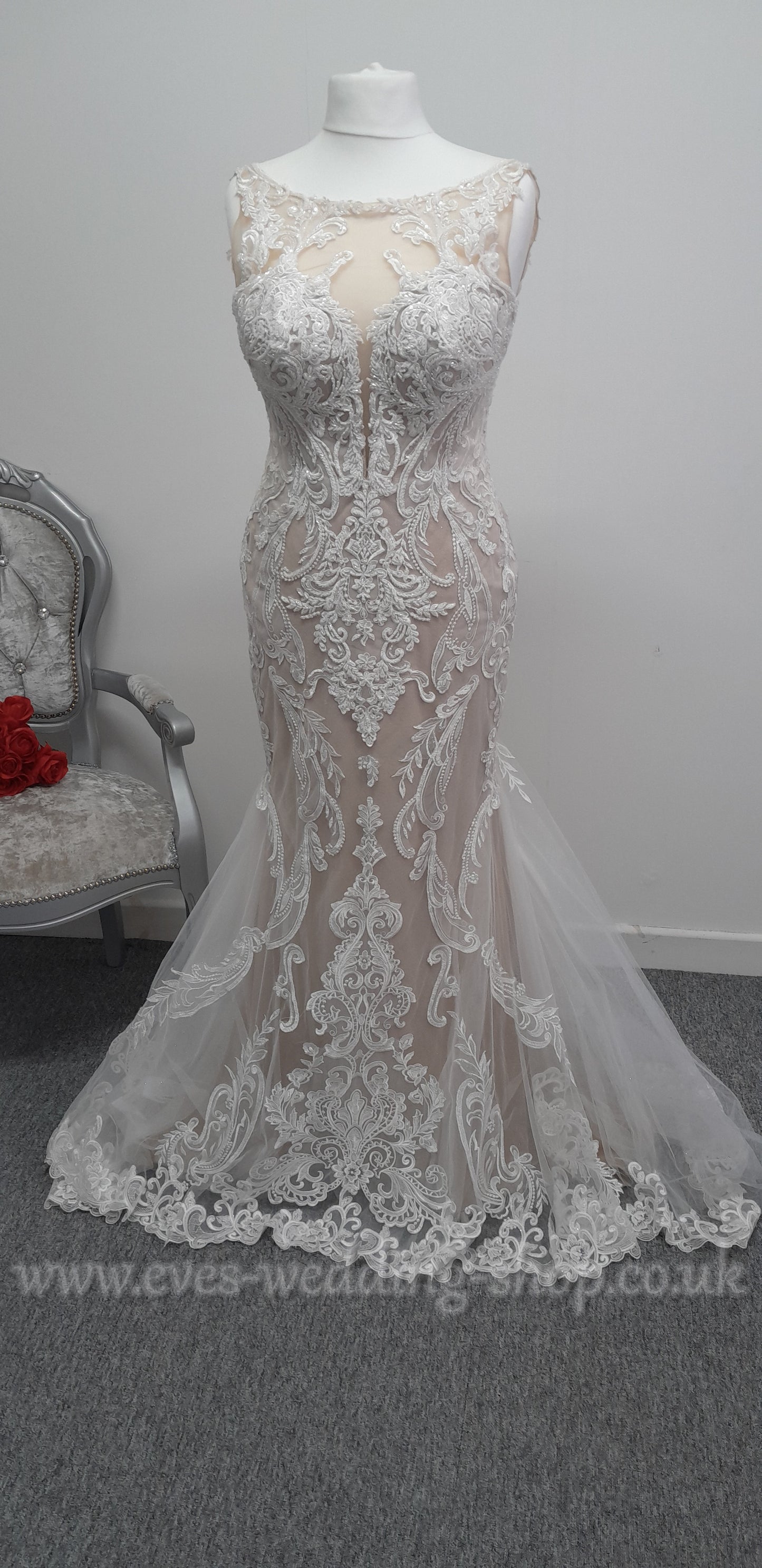 Essense of Australia 3153 high neck wedding dress UK 16