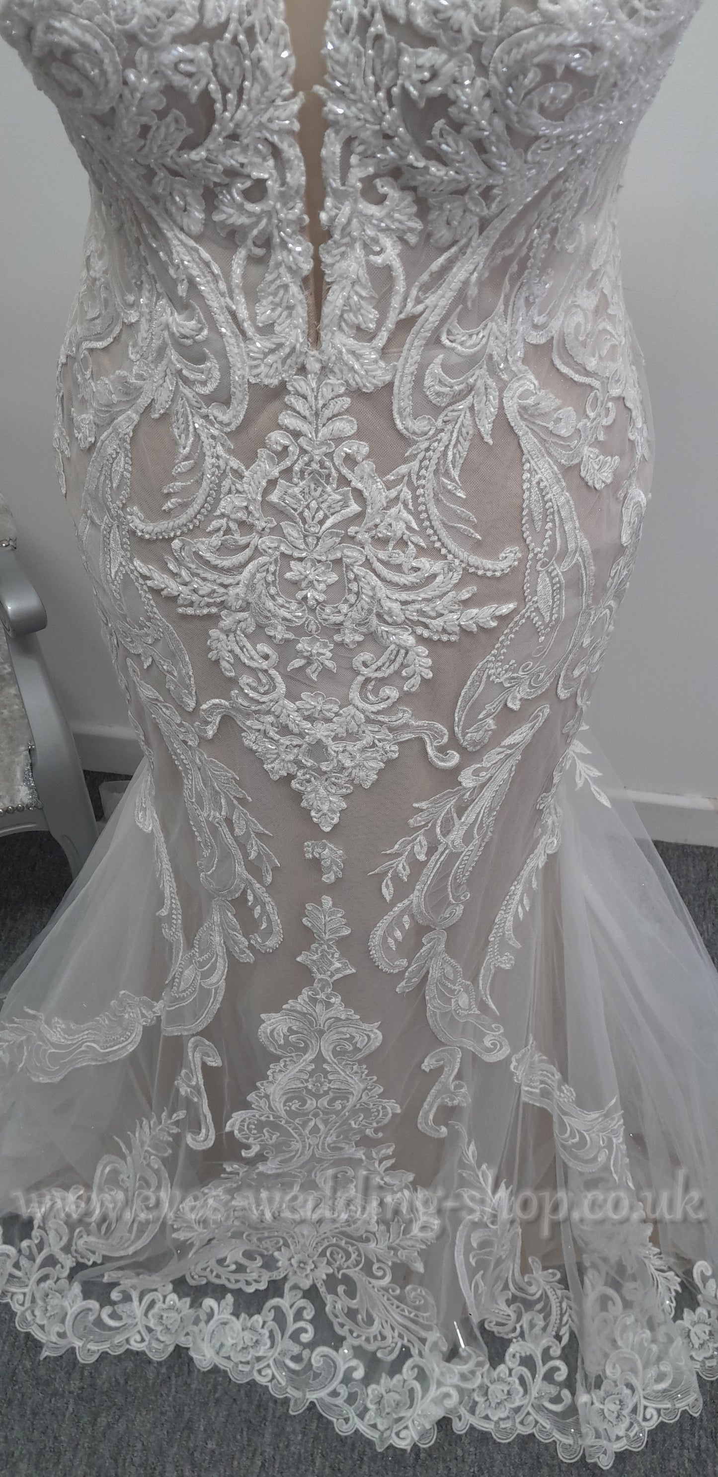 Essense of Australia 3153 high neck wedding dress UK 16