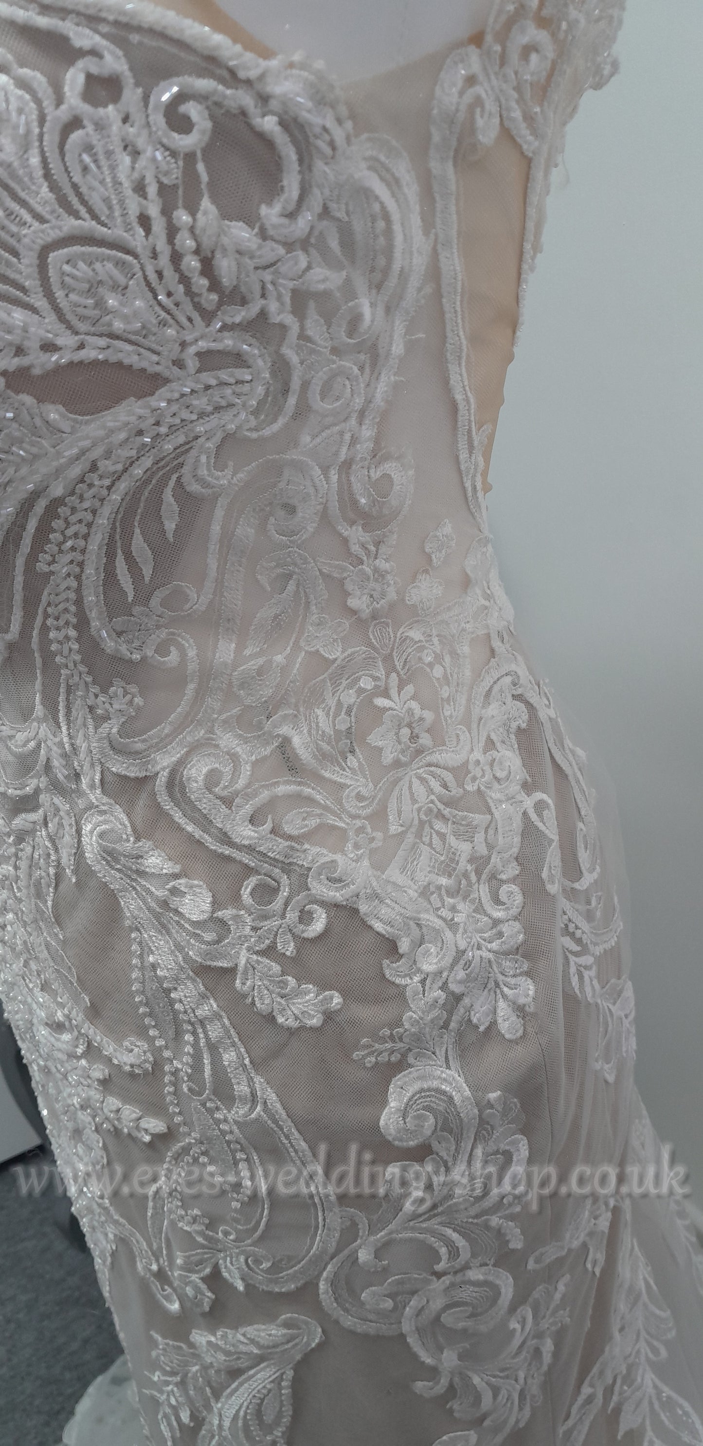 Essense of Australia 3153 high neck wedding dress UK 16
