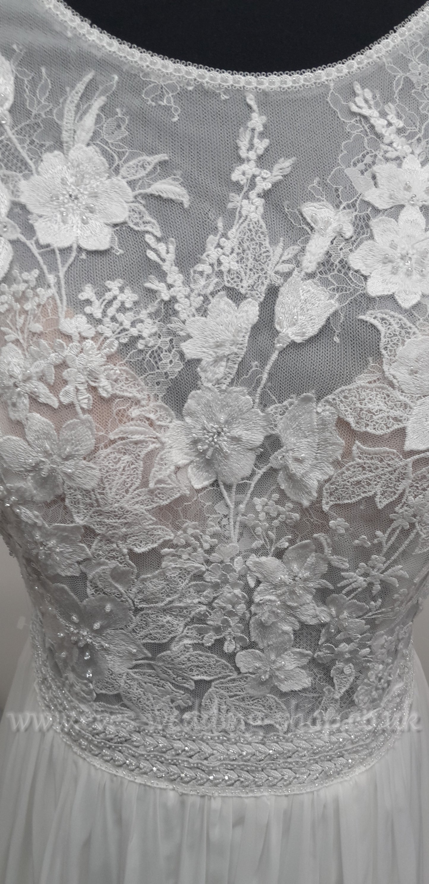 Romantica ivory chiffon wedding dress with slit UK 14