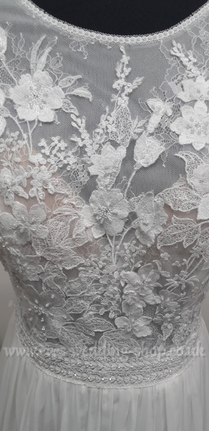 Romantica ivory chiffon wedding dress with slit UK 14