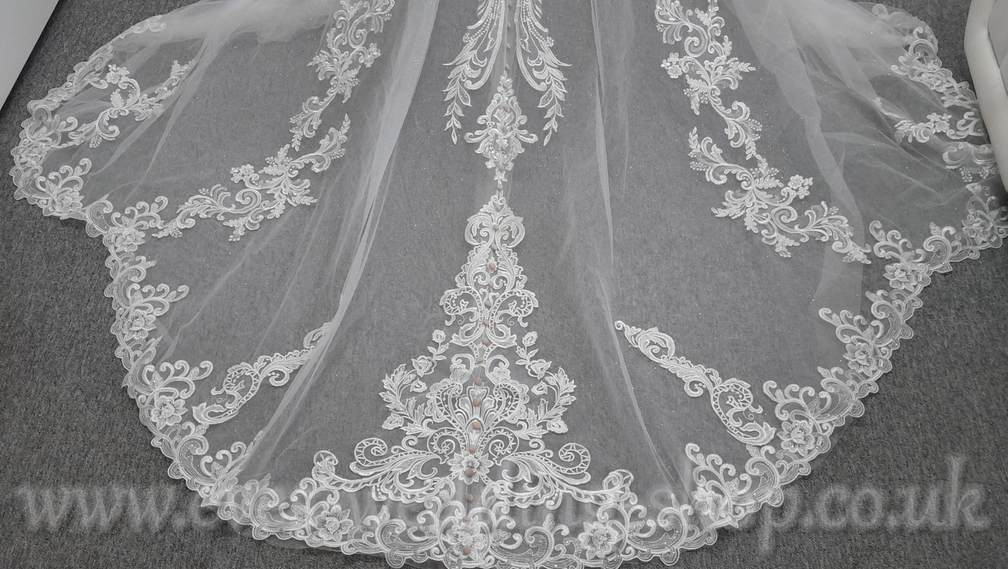 Essense of Australia 3153 high neck wedding dress UK 16