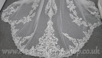 Essense of Australia 3153 high neck wedding dress UK 16