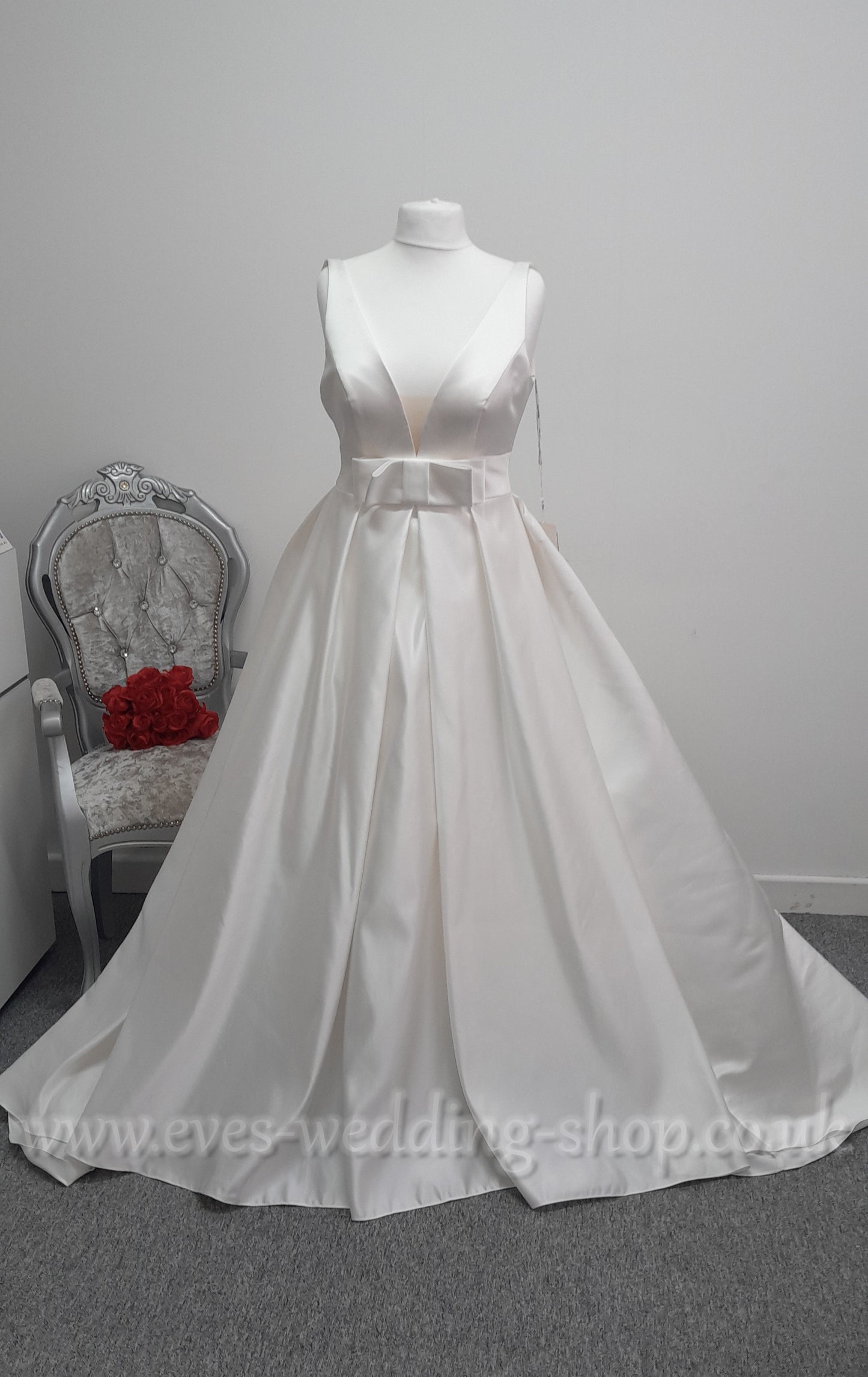 Adriana Alier ''Sol'' ivory satin wedding dress UK 16