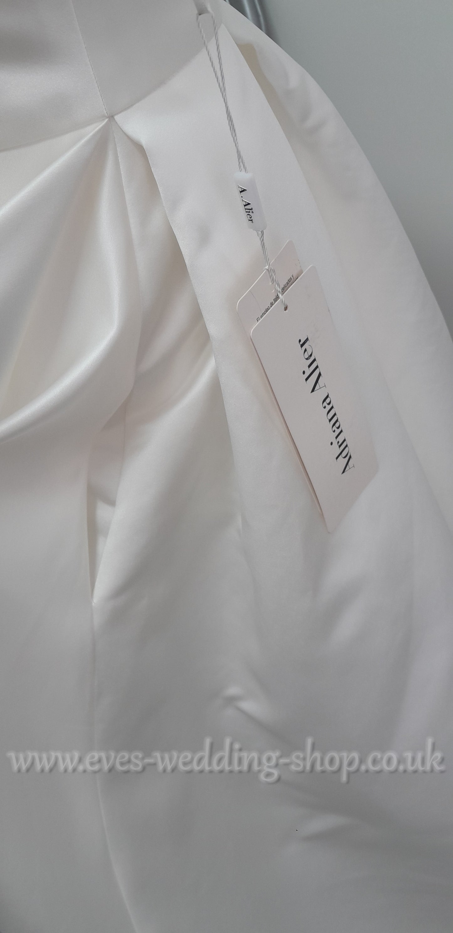 Adriana Alier ''Sol'' ivory satin wedding dress UK 16