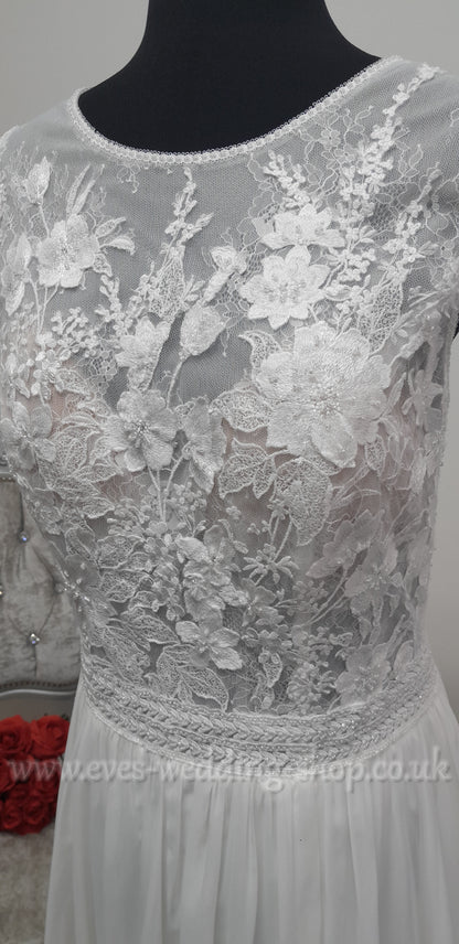 Romantica ivory chiffon wedding dress with slit UK 14