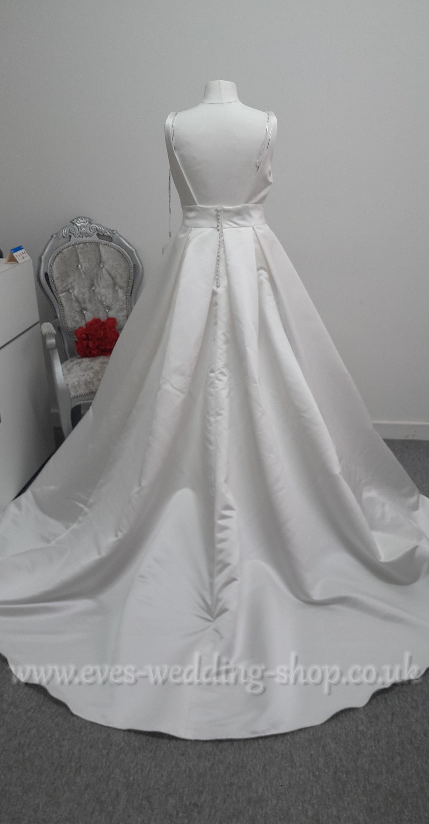 Adriana Alier ''Sol'' ivory satin wedding dress UK 16