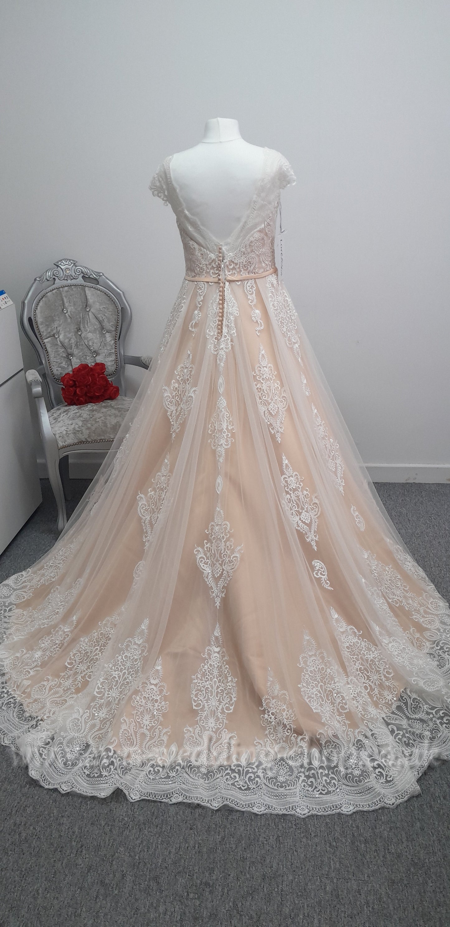 Lore White nude ivory wedding dress UK 18