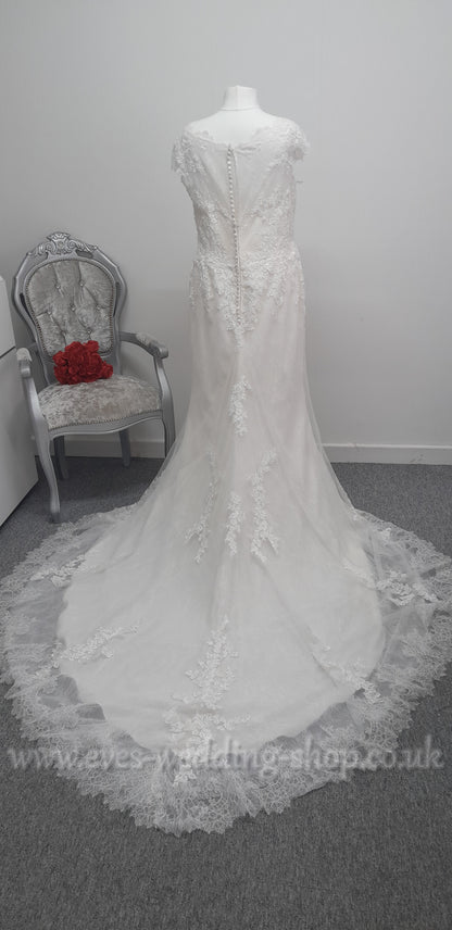 Nicole Spose ivory wedding dress approx. UK 22-24
