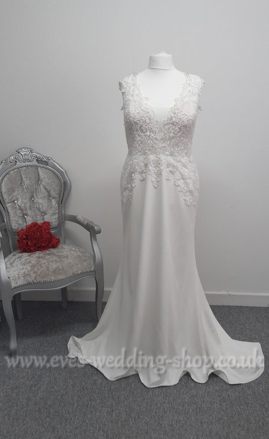 Nicole Spose ivory wedding dress IT 52 / UK 20-22