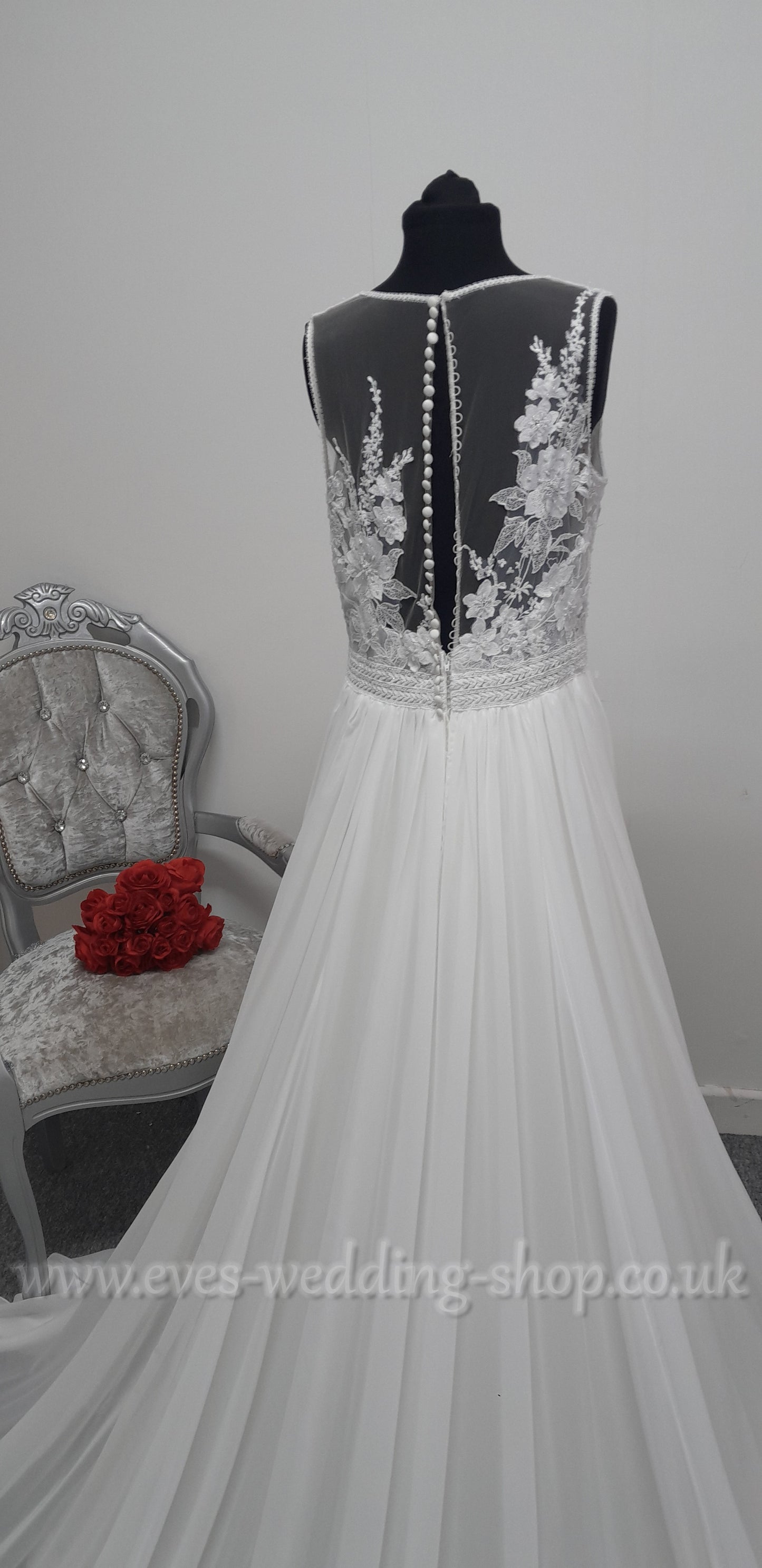 Romantica ivory chiffon wedding dress with slit UK 14