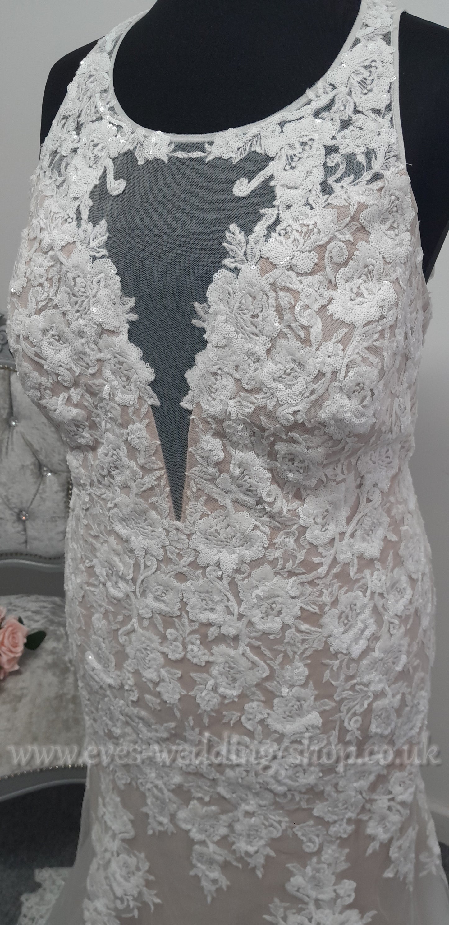 David's Bridal ivory bisque wedding dress US 24/ UK 26