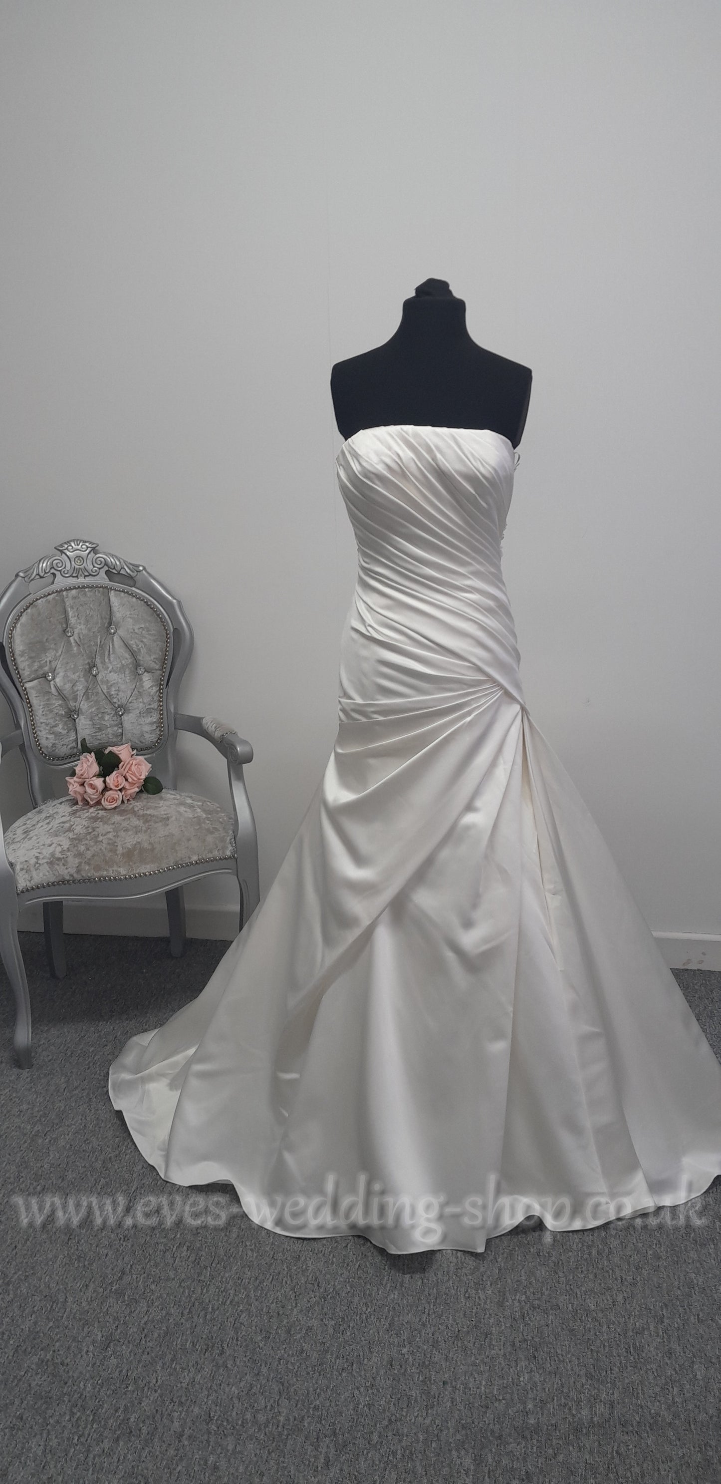 Anna Lizh satin wedding dress UK 14